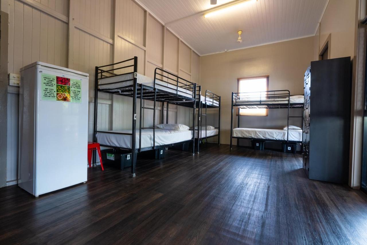 The Jack Backpackers Hostel Cairns Exterior photo