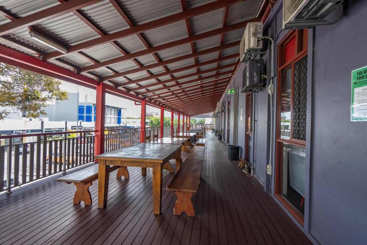 The Jack Backpackers Hostel Cairns Exterior photo
