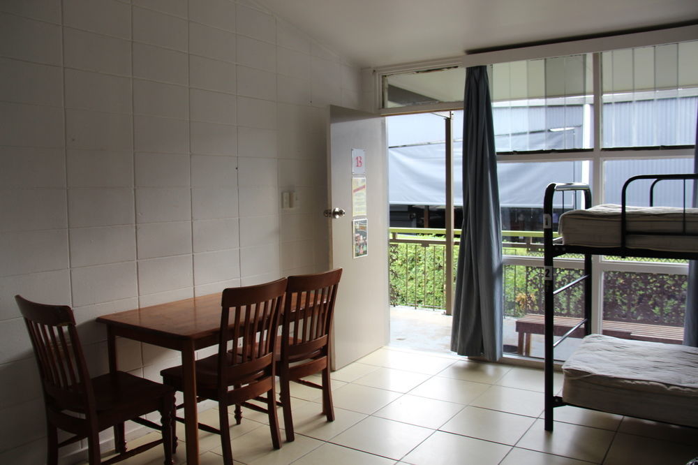 The Jack Backpackers Hostel Cairns Exterior photo